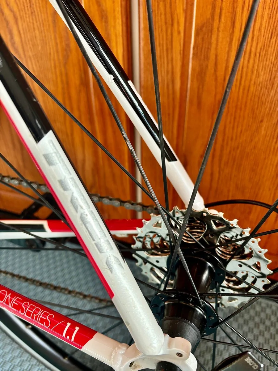 Trek One Series 58cm - Image 3