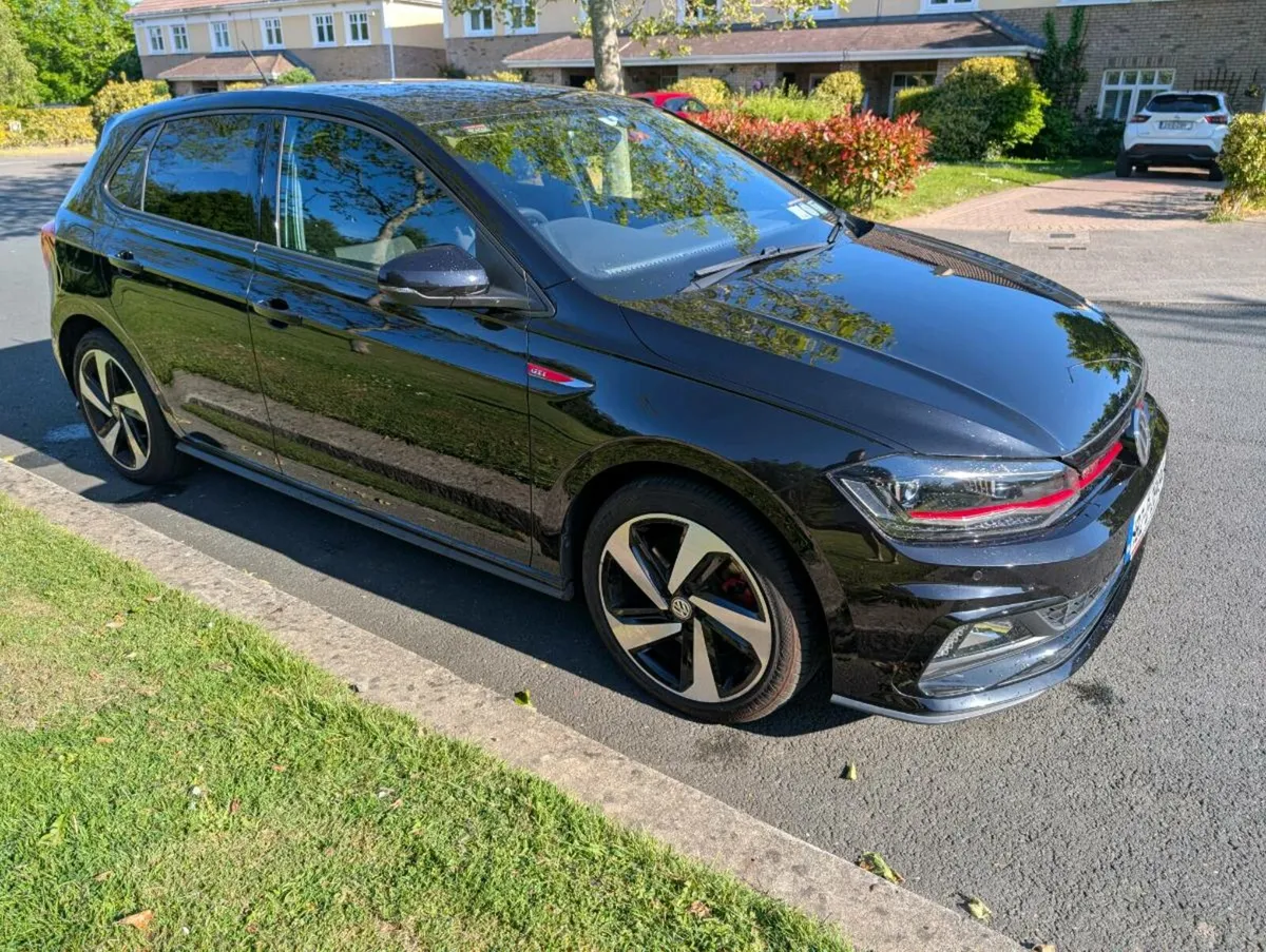 Volkswagen Polo GTI 2019 (2.0L TSI 200HP) - Image 2