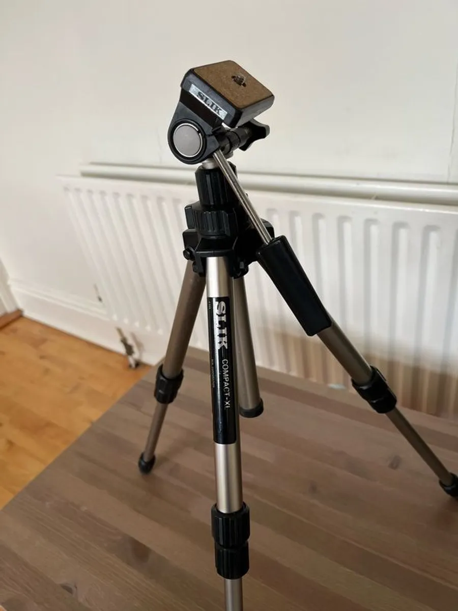 Camera tripod - Image 3