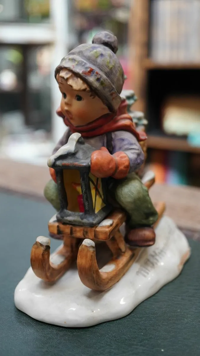 Goebel Hummel Figurine - Ride into Christmas - Image 3