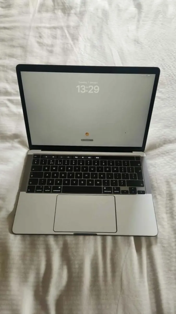 Apple MacBook Pro 13' (2020) i5 512GB SSD 8GB RAM - Image 1