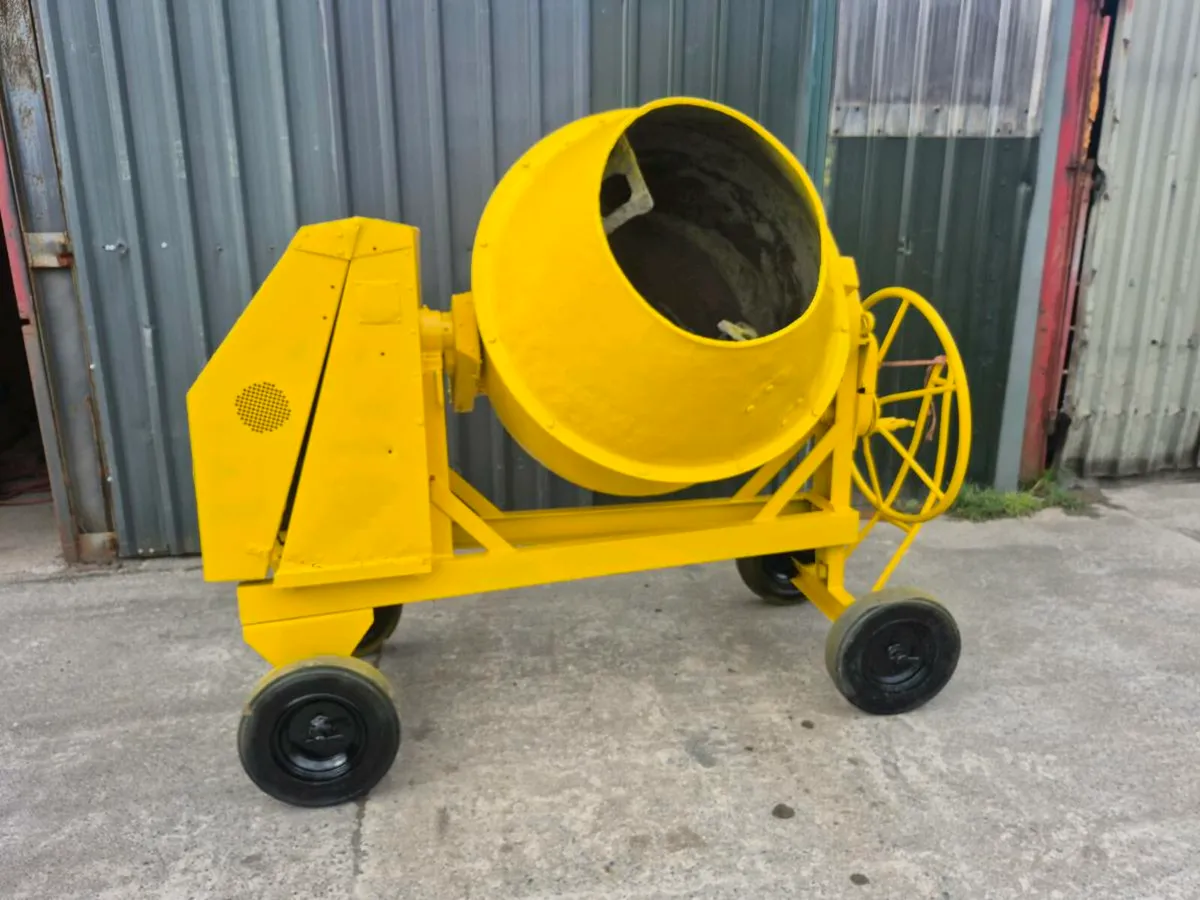 Professional builders cement mixers - Image 2
