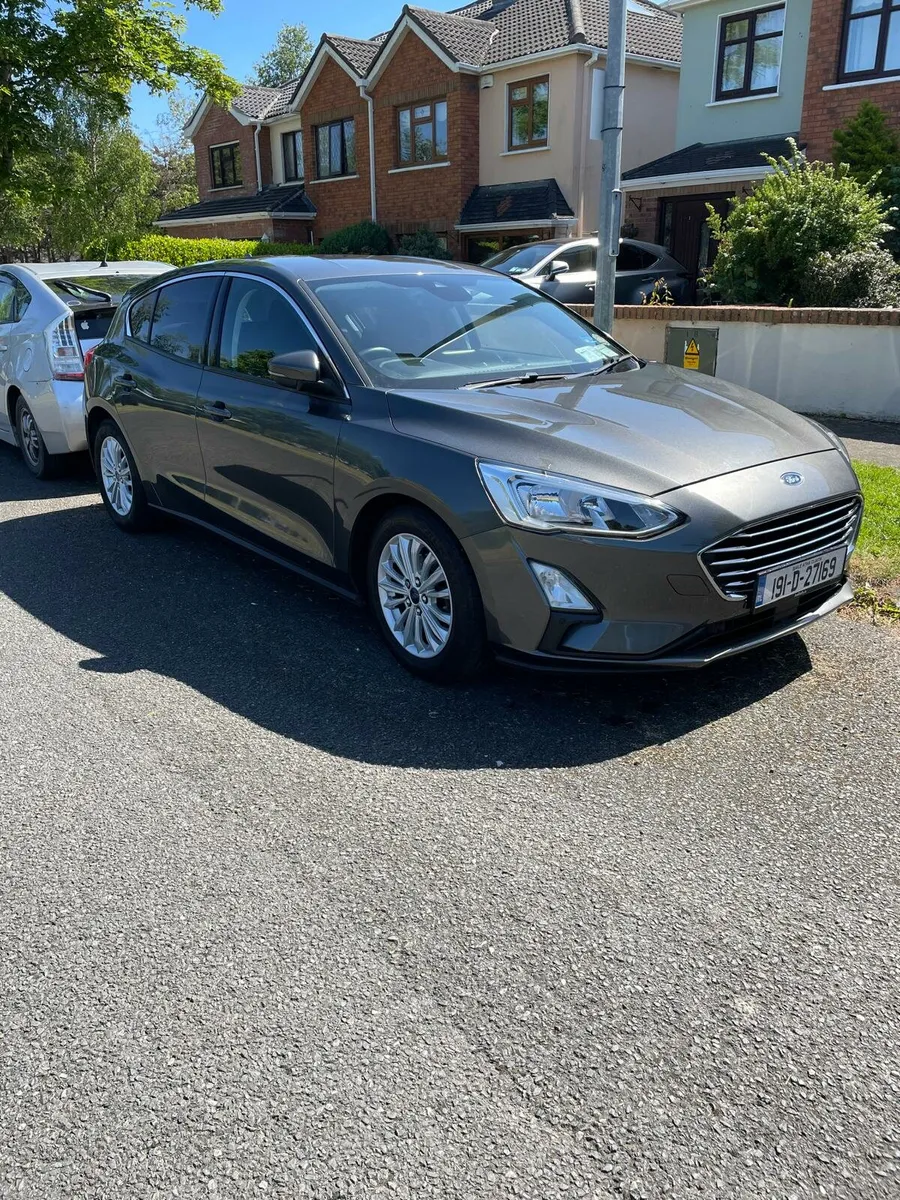 2019 ford focus titanium - Image 3