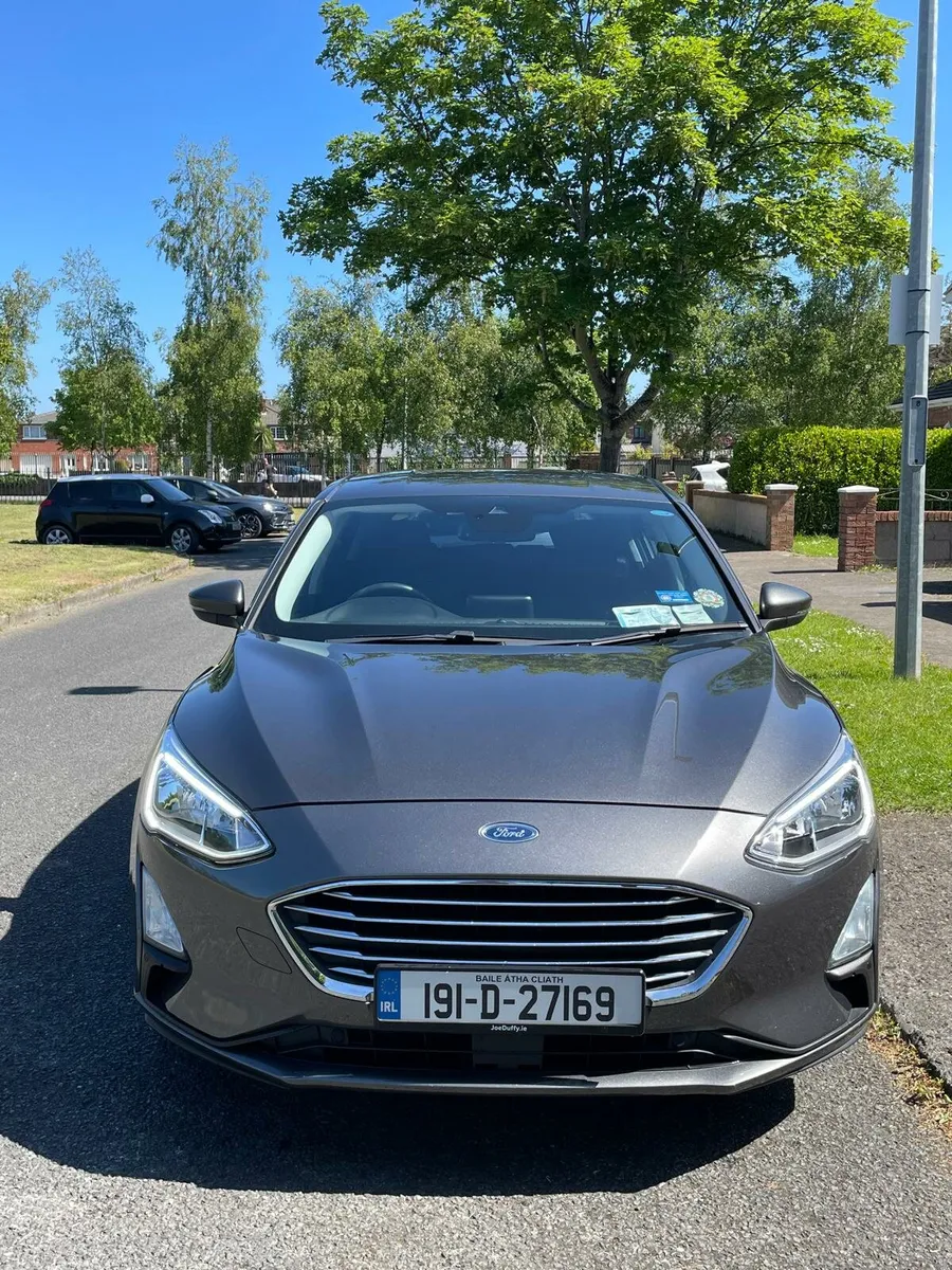 2019 ford focus titanium - Image 4