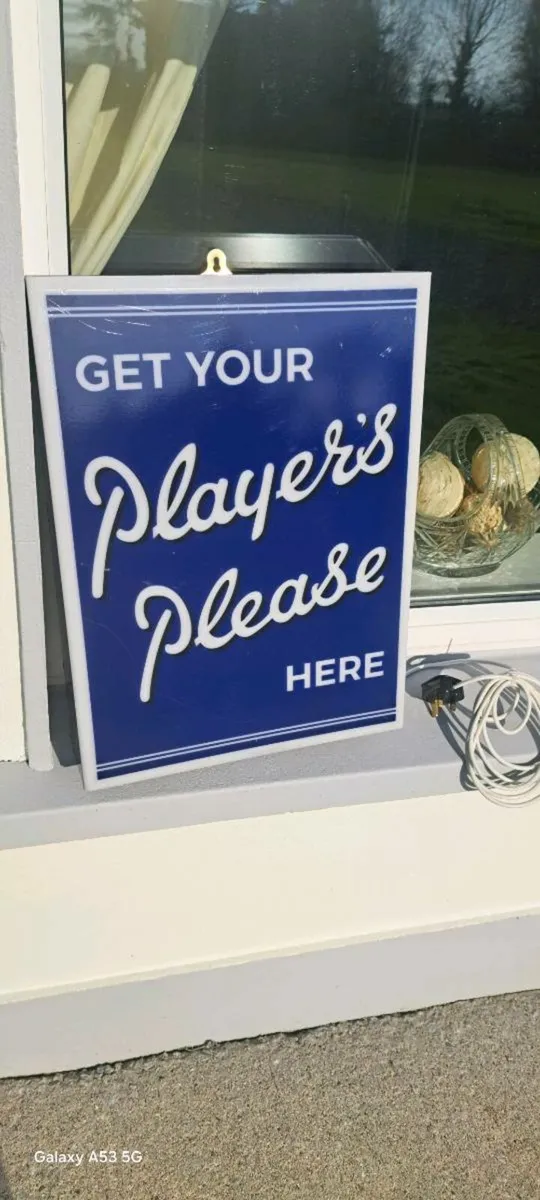 Large players  light up sign - Image 1