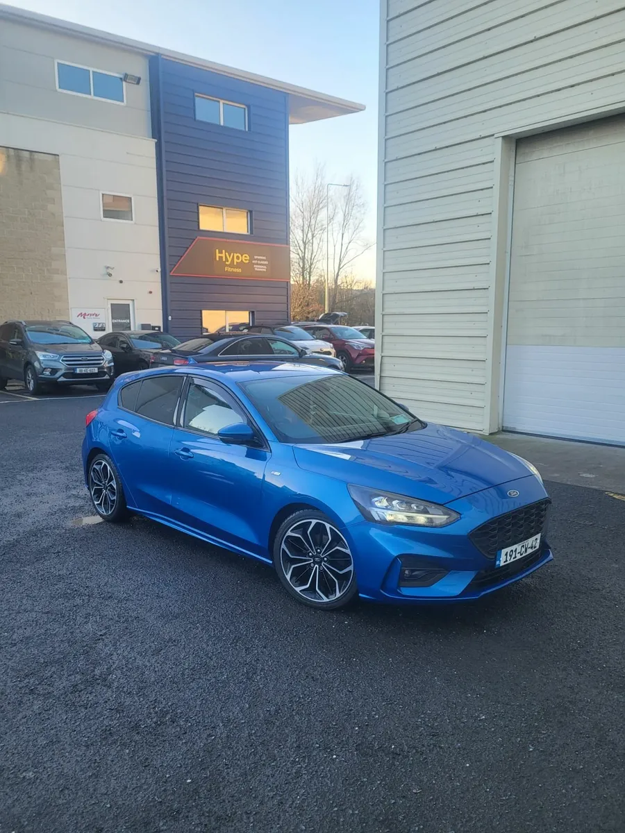 Ford Focus 2019 - Image 2