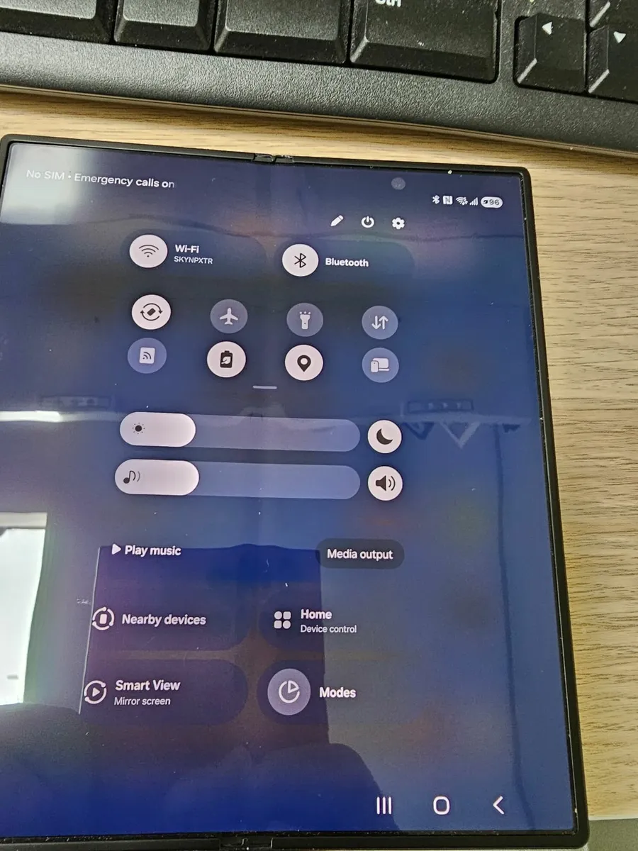 Samsung Fold 6 - Image 4