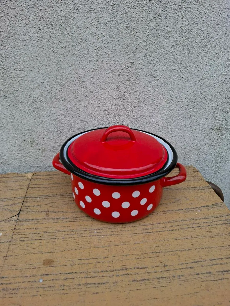 Vintage kitchen polka pot postage possible - Image 1