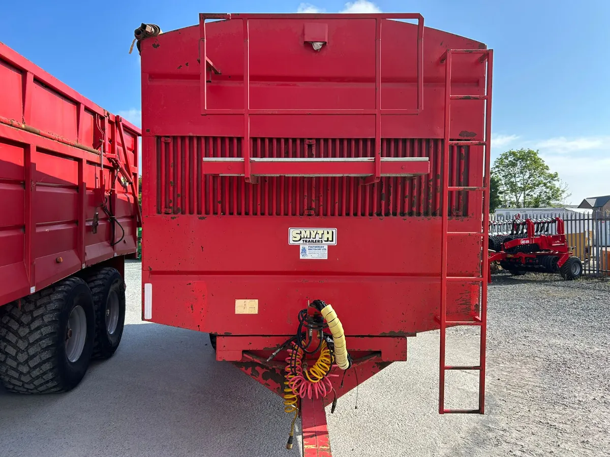 x2 20ft Smyth Grain trailers - Image 2