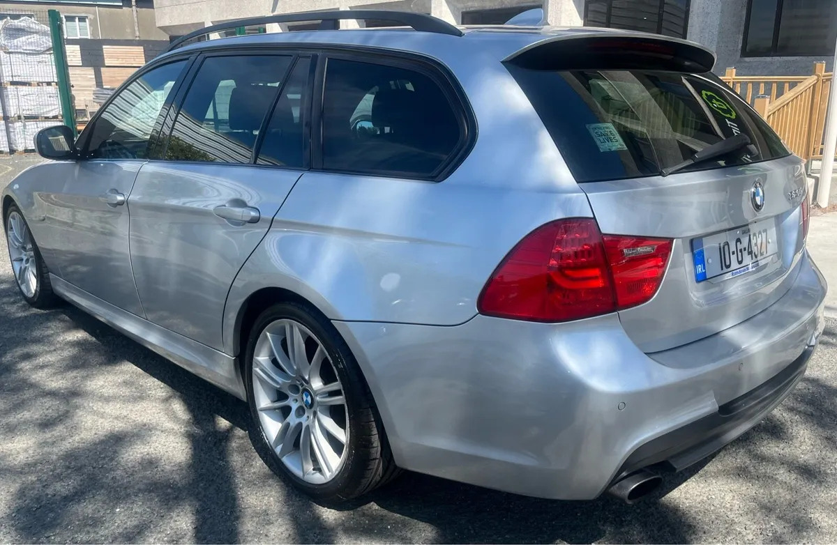 BMW 320i M SPORT TOURING /AUTO - Image 4