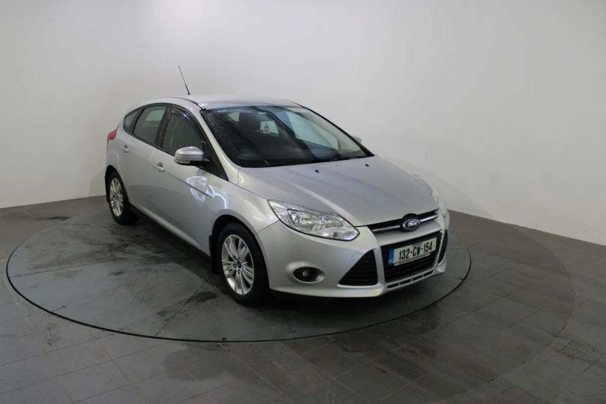 Ford Focus 1.0 Ecoboost 100 PS Focus FWD - Image 1