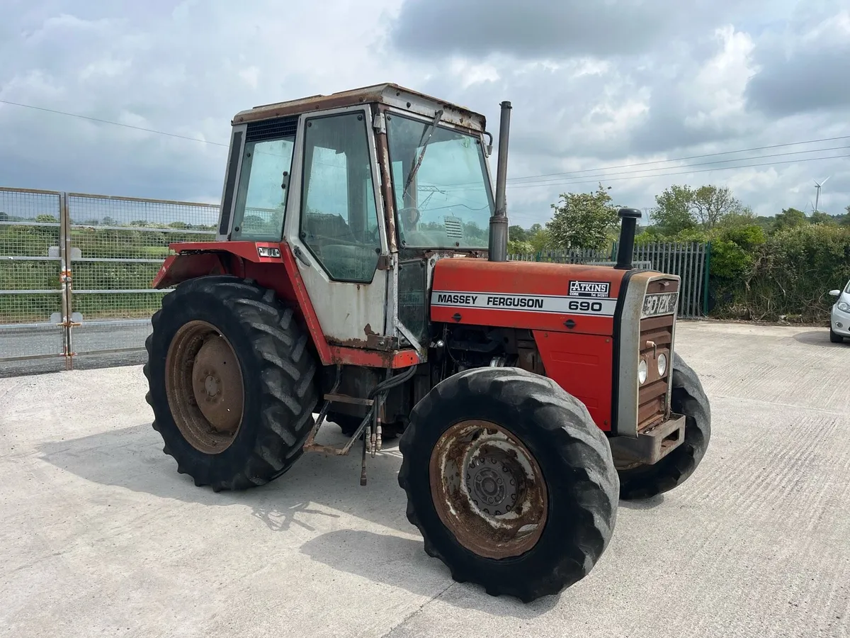 Massey Ferguson 690 4WD - Image 1