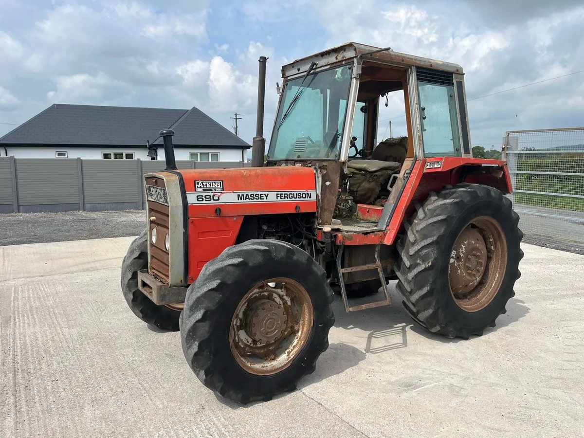 Massey Ferguson 690 4WD - Image 2