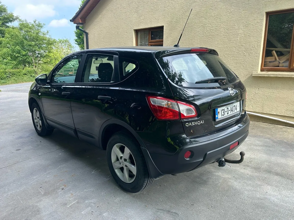 2013 Nissan  Qashqai 1.5 XE - Image 3
