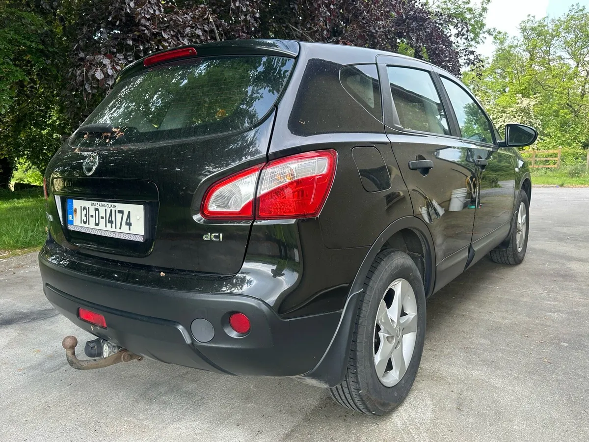 2013 Nissan  Qashqai 1.5 XE - Image 4