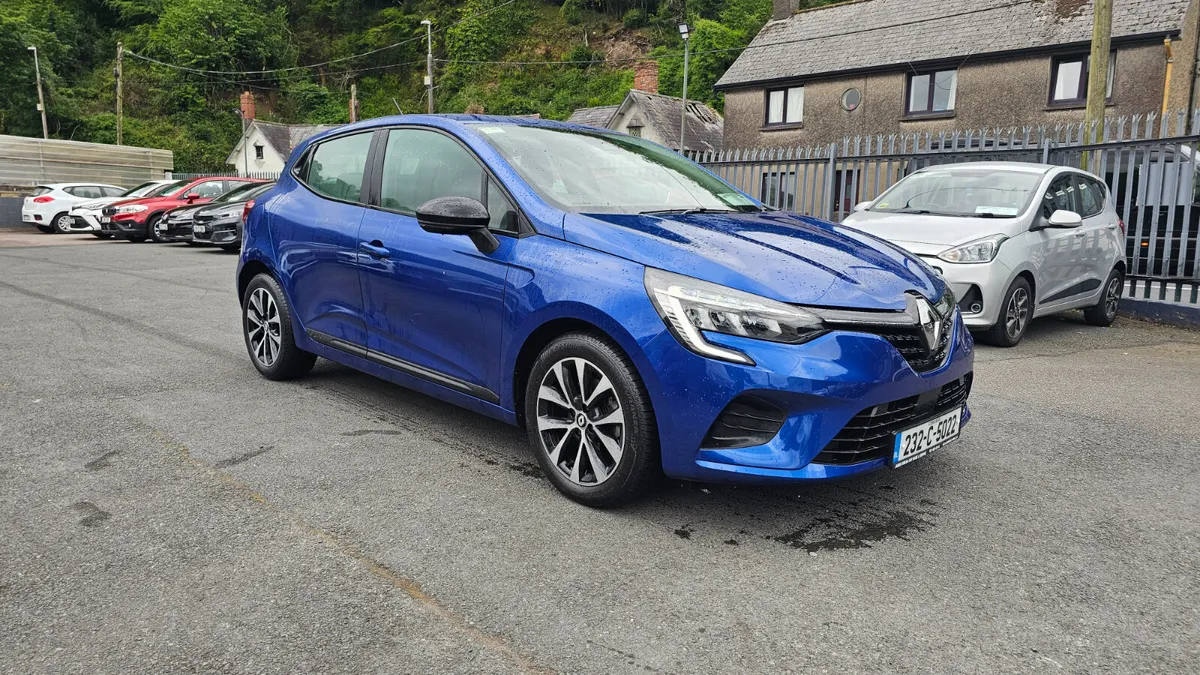 Renault Clio 2023 AUTOMATIC 1.0 T - Image 1