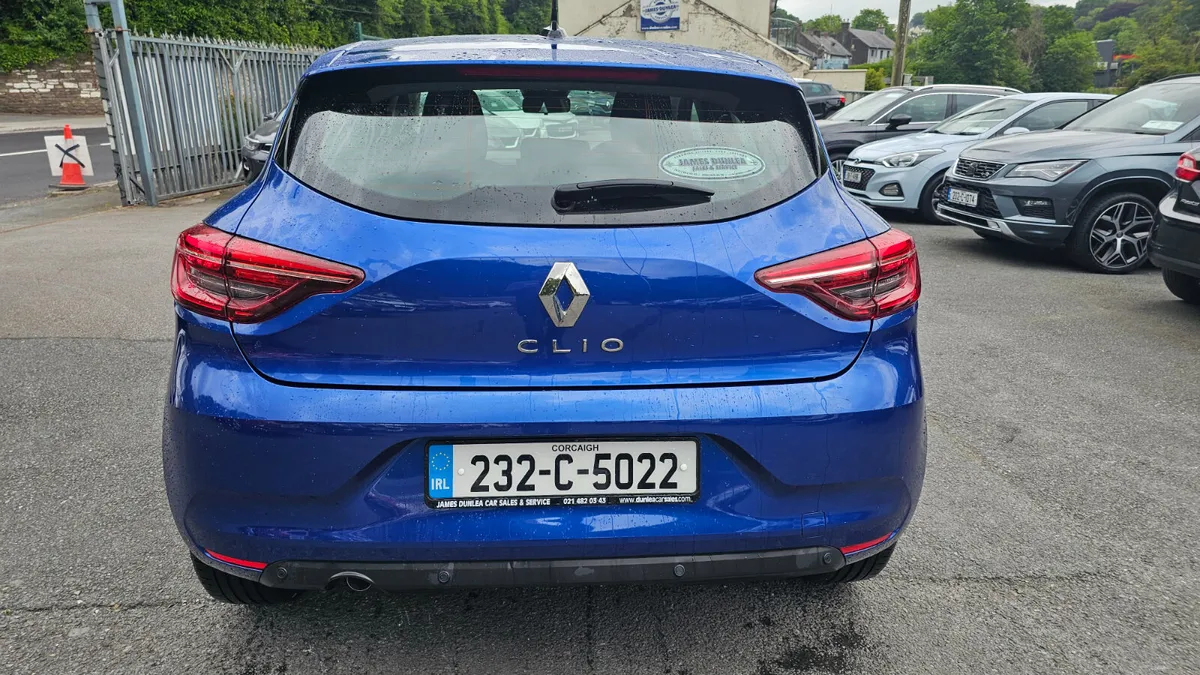 Renault Clio 2023 AUTOMATIC 1.0 T - Image 4