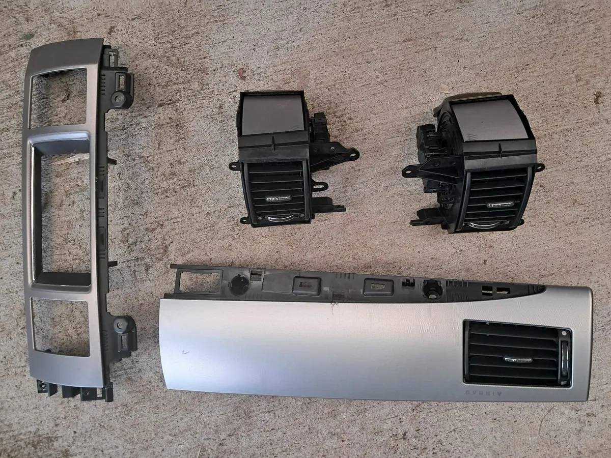 Jaguar Xf sportbrake spare parts - Image 2