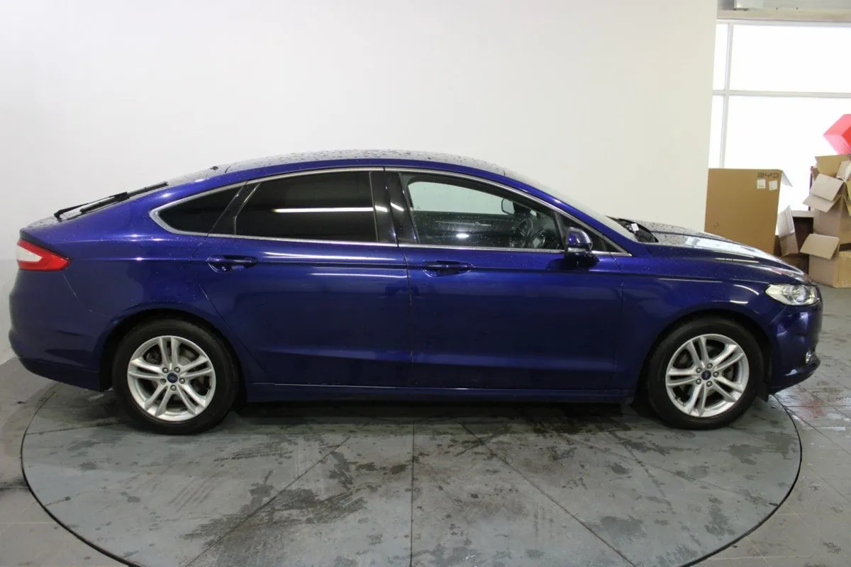 Ford Mondeo 1.5tdci 120PS Titanium - Image 4