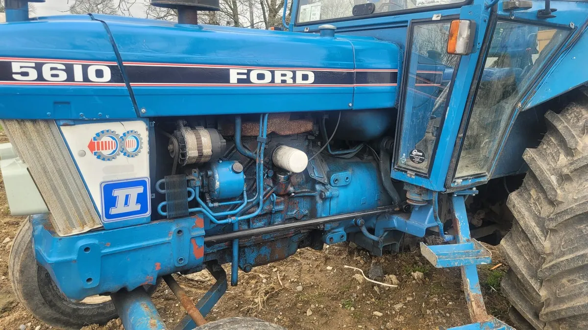 Ford 5610 tractor - Image 4