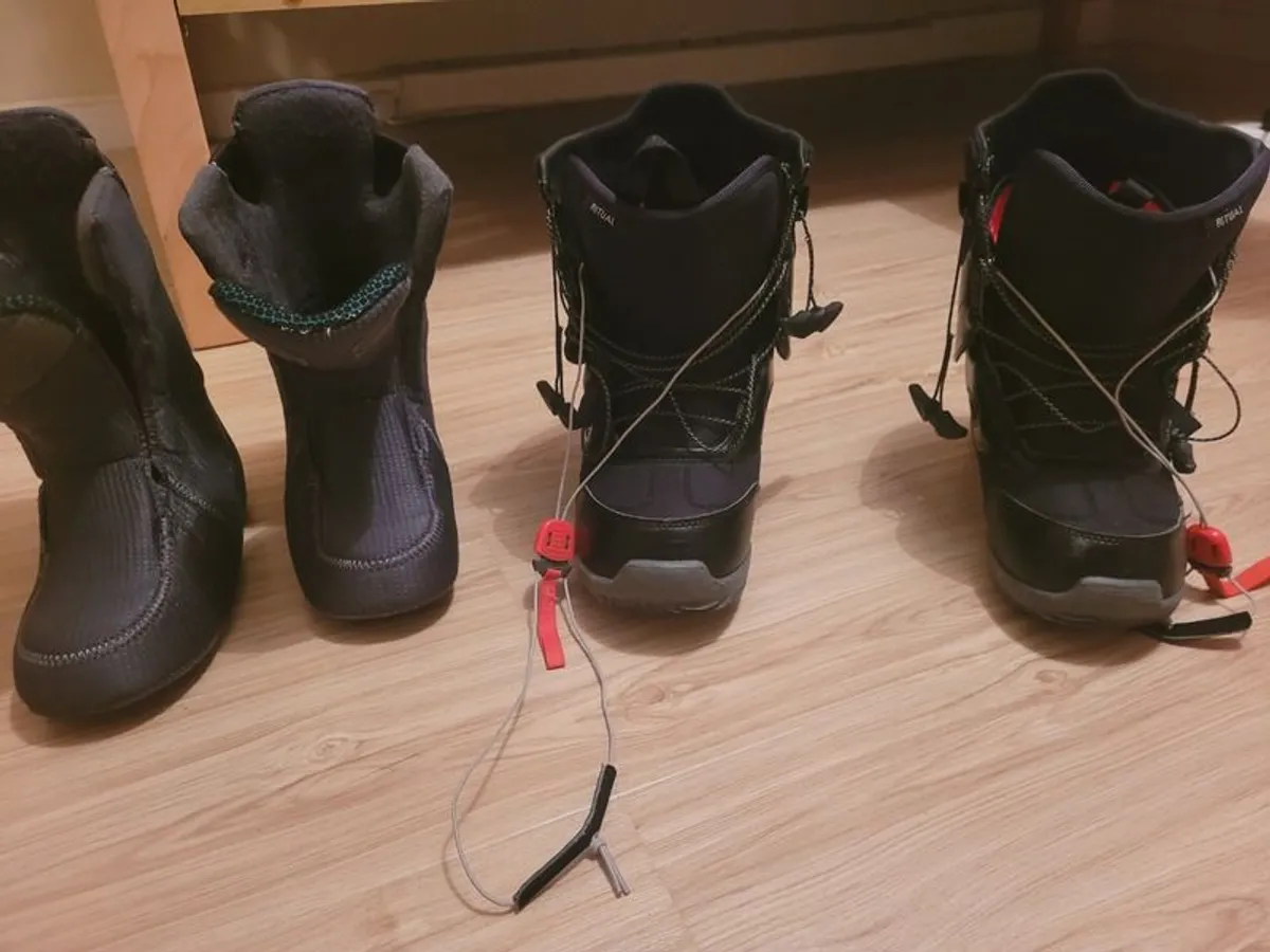 Snowboard Boots - Image 4