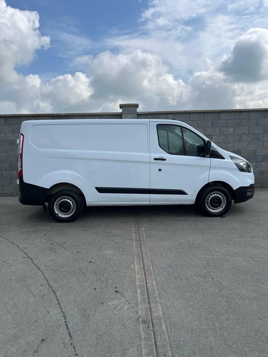 FORD TRANSIT CUSTOM - Image 4