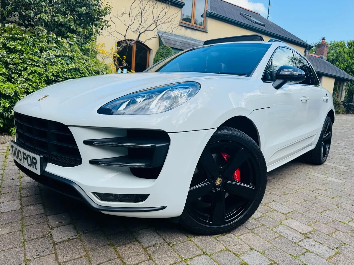 Porsche Macan TURBO - MEGA SPEC NI CAR AWESOME! - Image 3