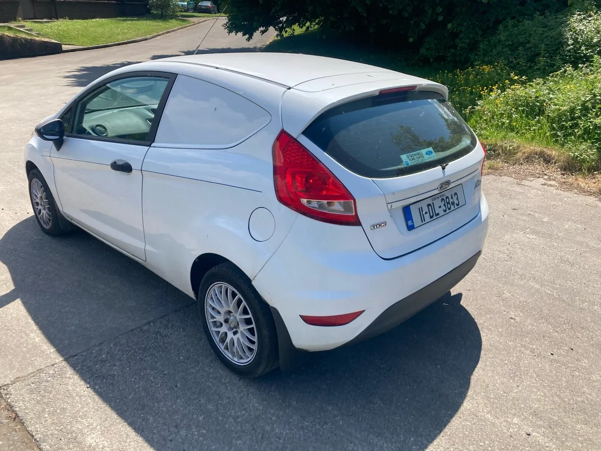 2011 FORD FIESTA VAN 1.4 DIESEL - Image 4