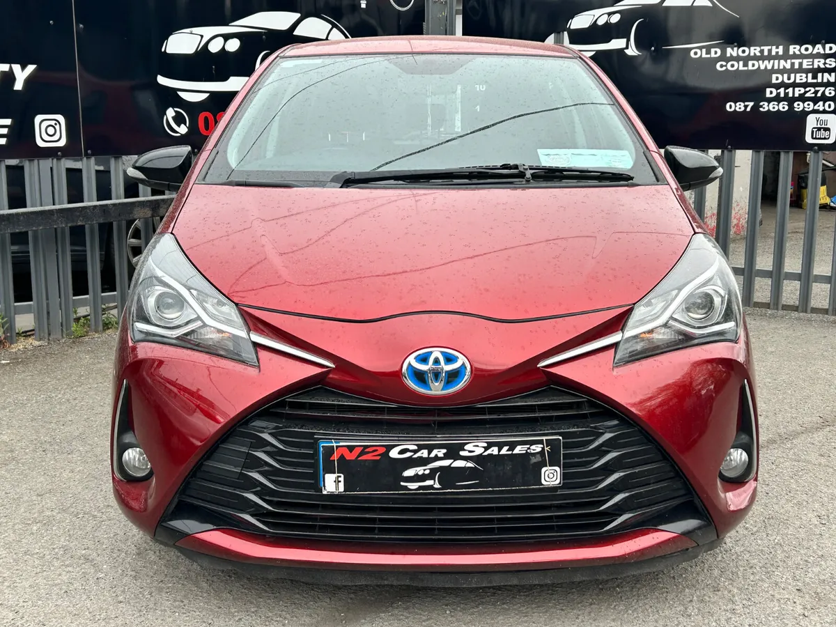 151 Toyota Yaris 1.5 Hybrid, LOW MILES, VERY CLEAN - Image 2