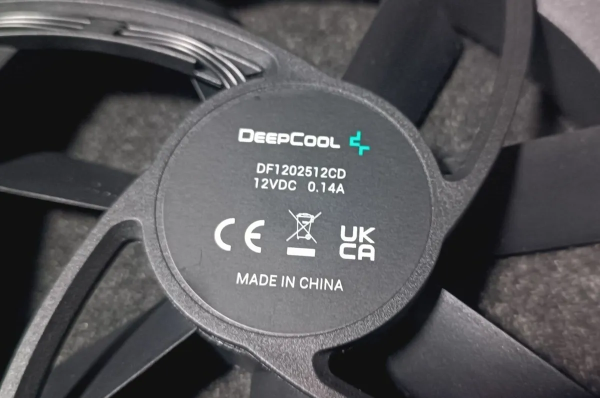 4 x Deepcool DF120mm 12V PC Fans - Image 3