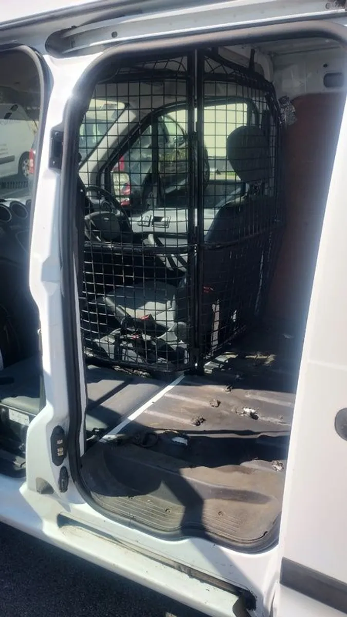 2011 Ford Transit Connect - Image 2