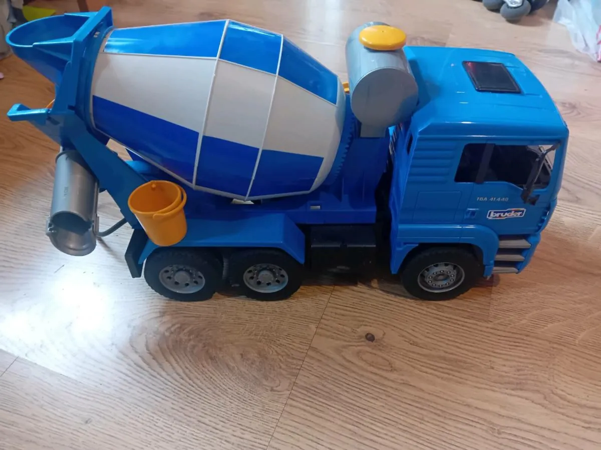 Bruder Man TGA Cement Mixer - Image 1