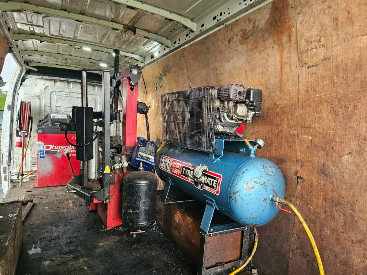 Mobile Tyre Fitting Van - Image 4
