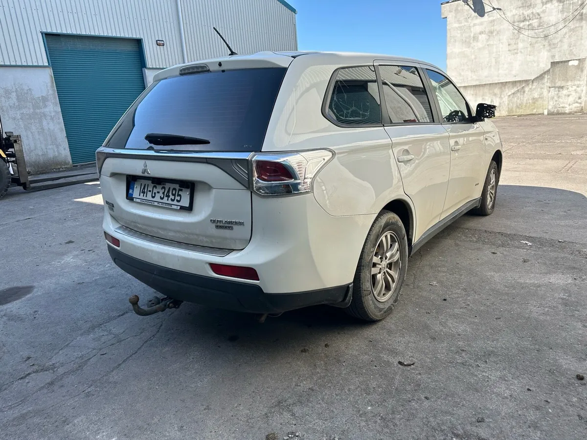 2014 Mitsubishi Outlander 2.2 DRIVE HOME - Image 4
