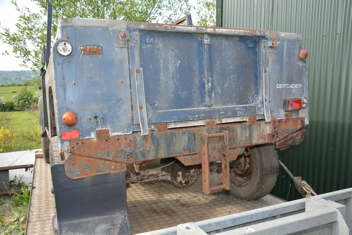 Land Rover Rolling Chassis with Log Book - Image 3