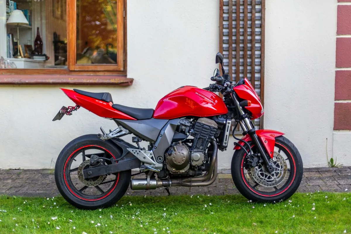 Kawasaki Z750 2005 - Image 2