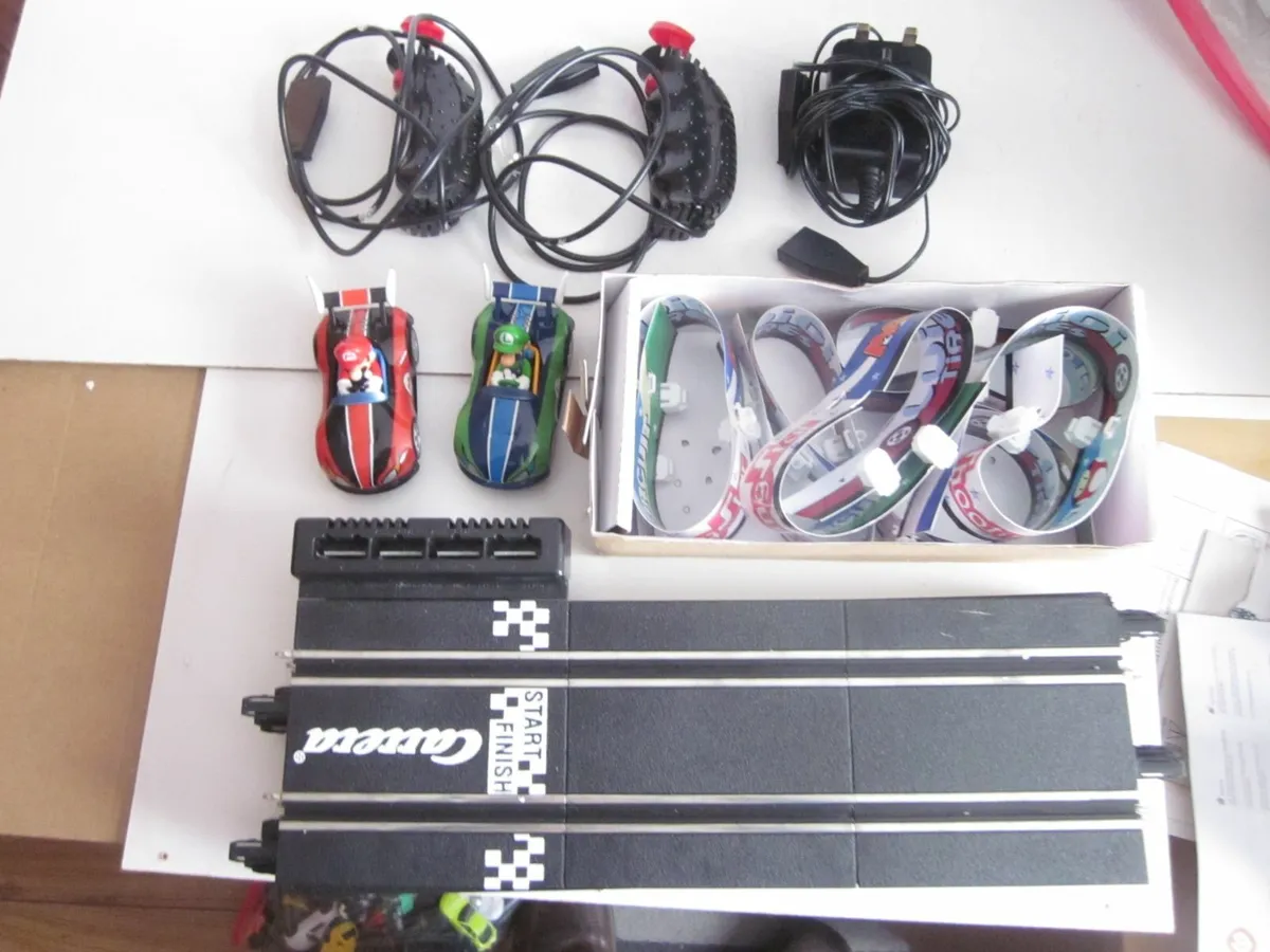 Mario Kart Wii Carrera Go Scalextric Car Racing - Image 3