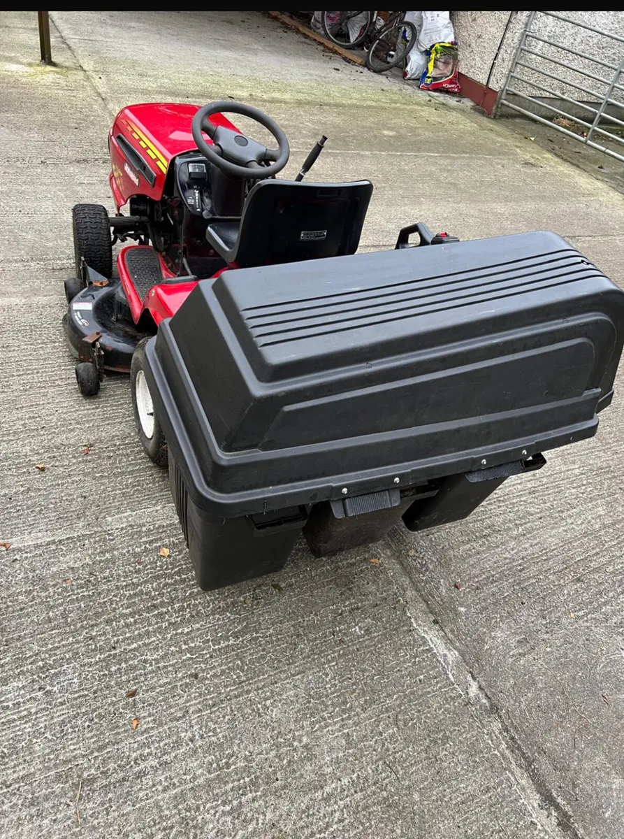 Ride on mower - Image 4