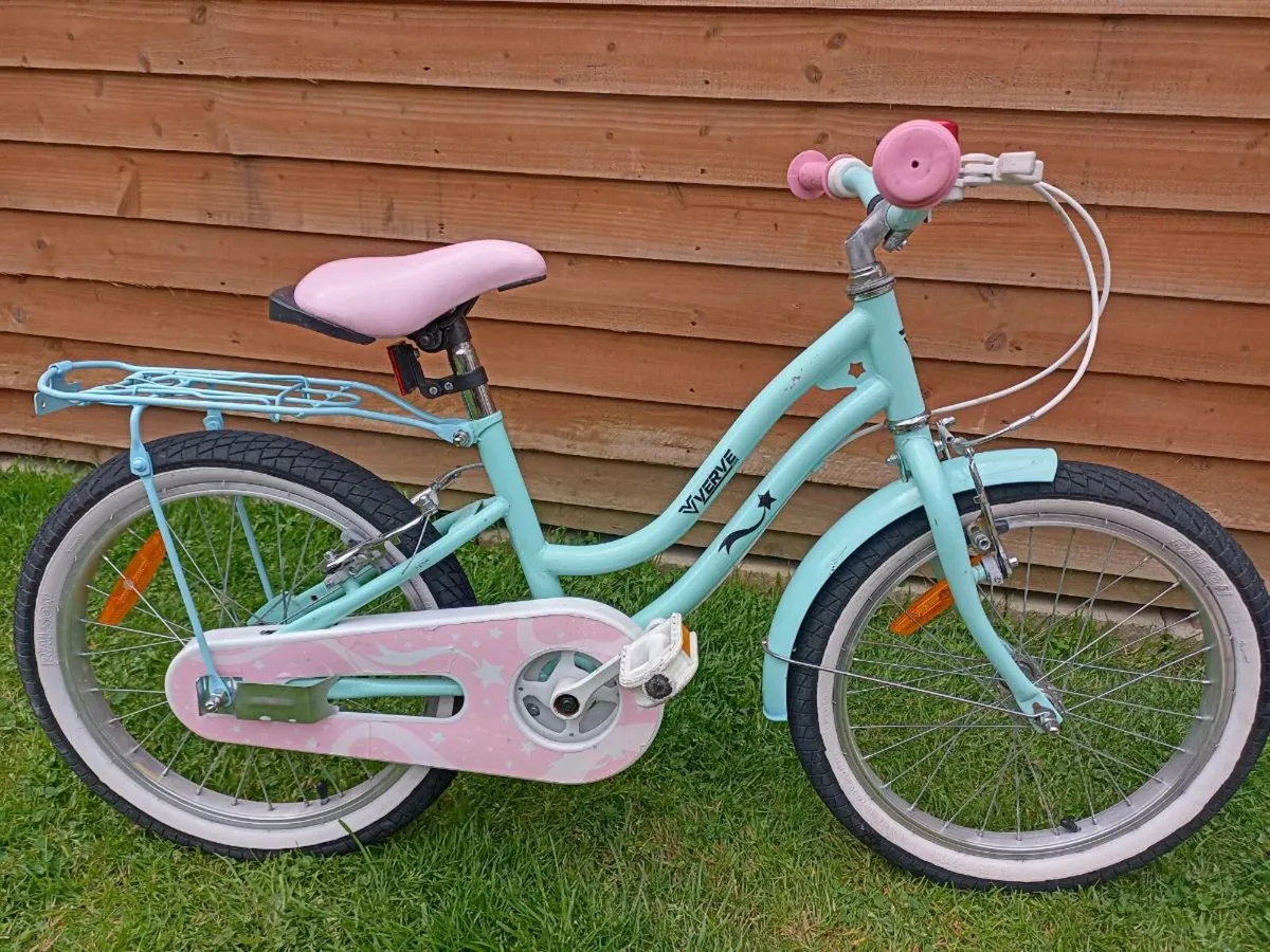 Kids bike size 18 inch wheels. - Image 1
