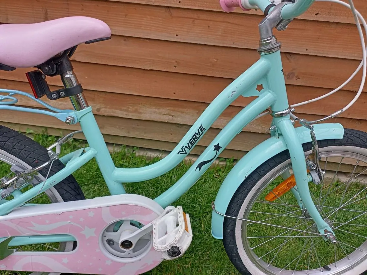 Kids bike size 18 inch wheels. - Image 4