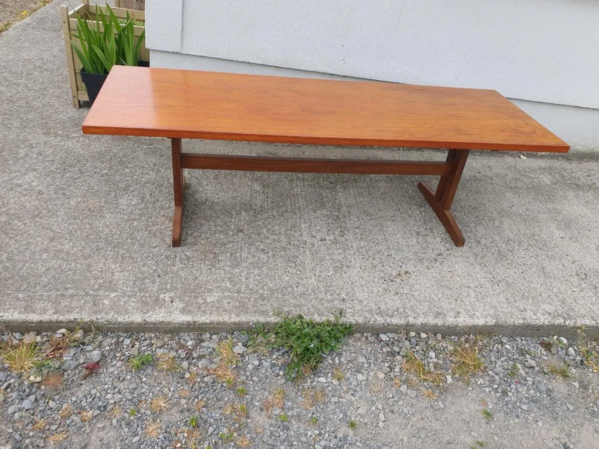 Mid century large teak whale tail coffee table - Image 3