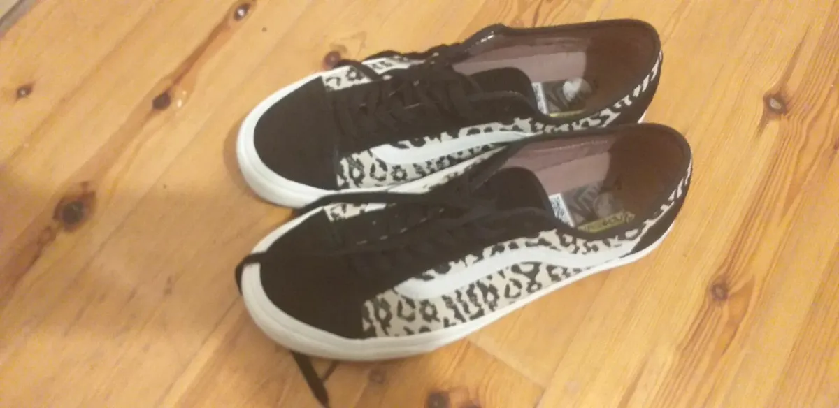 Vans in Leopard Print Size 10 - Image 1