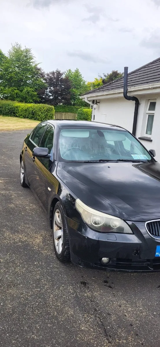 BMW 5-Series 2004 - Image 4