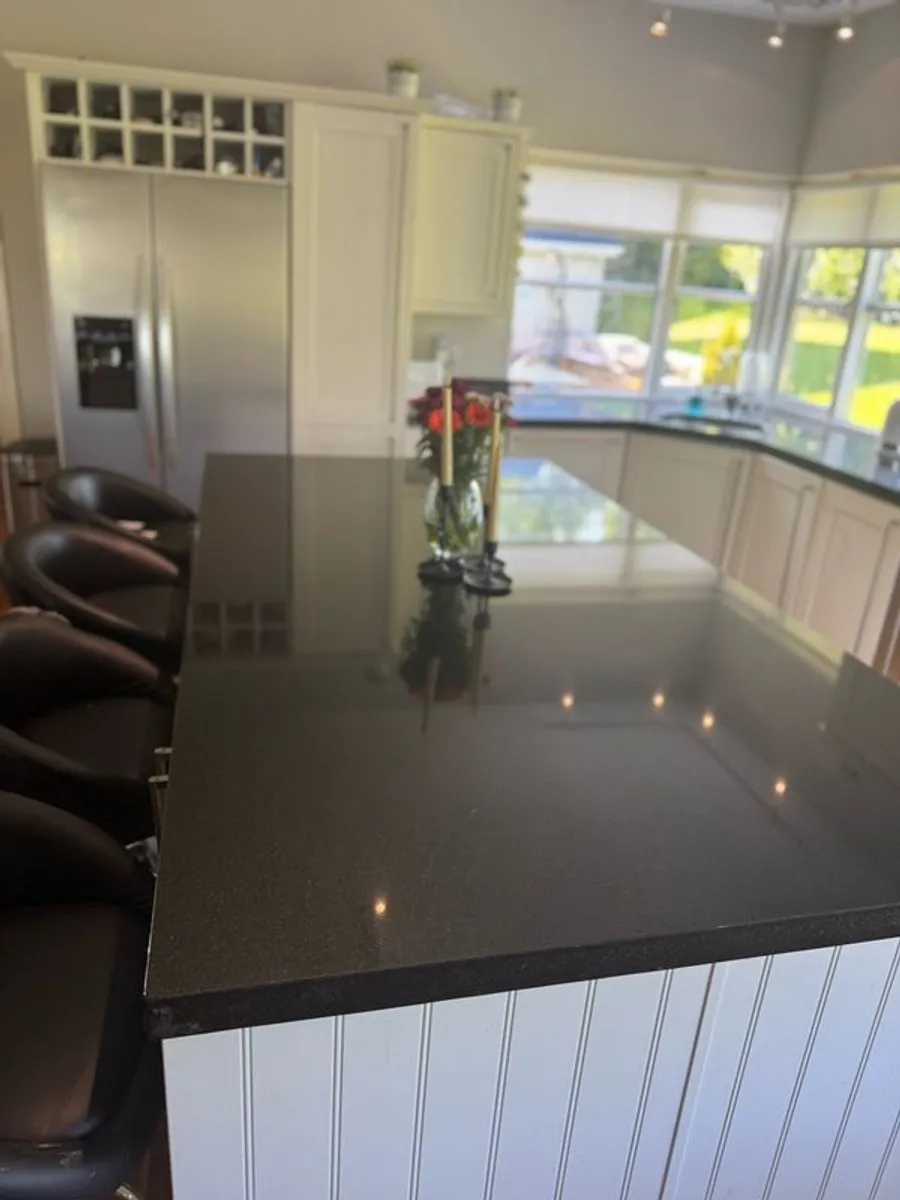 full kitchen - Image 3