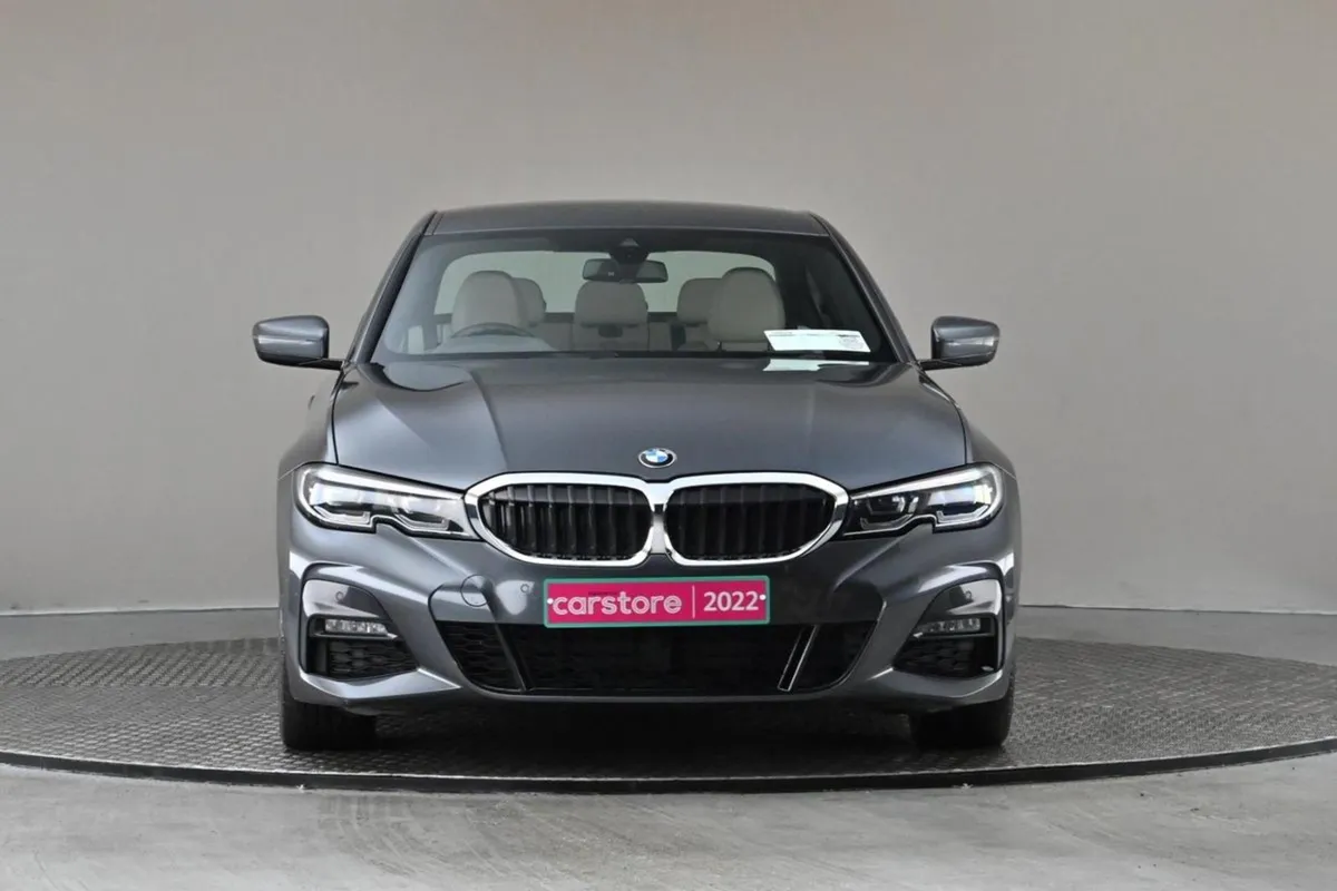 BMW 3 Series 318D M Sport 6spd  full Beige Leathe - Image 2