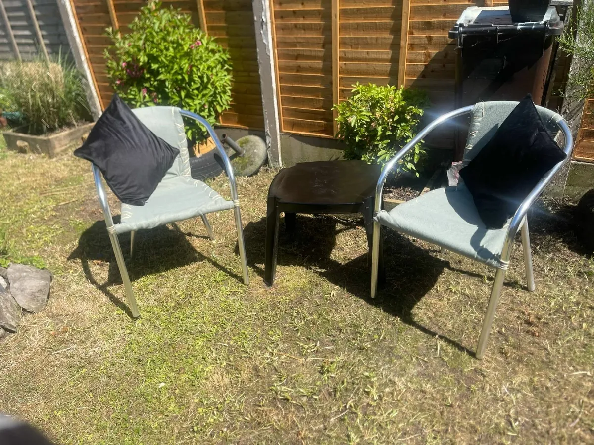 garden set - Image 1