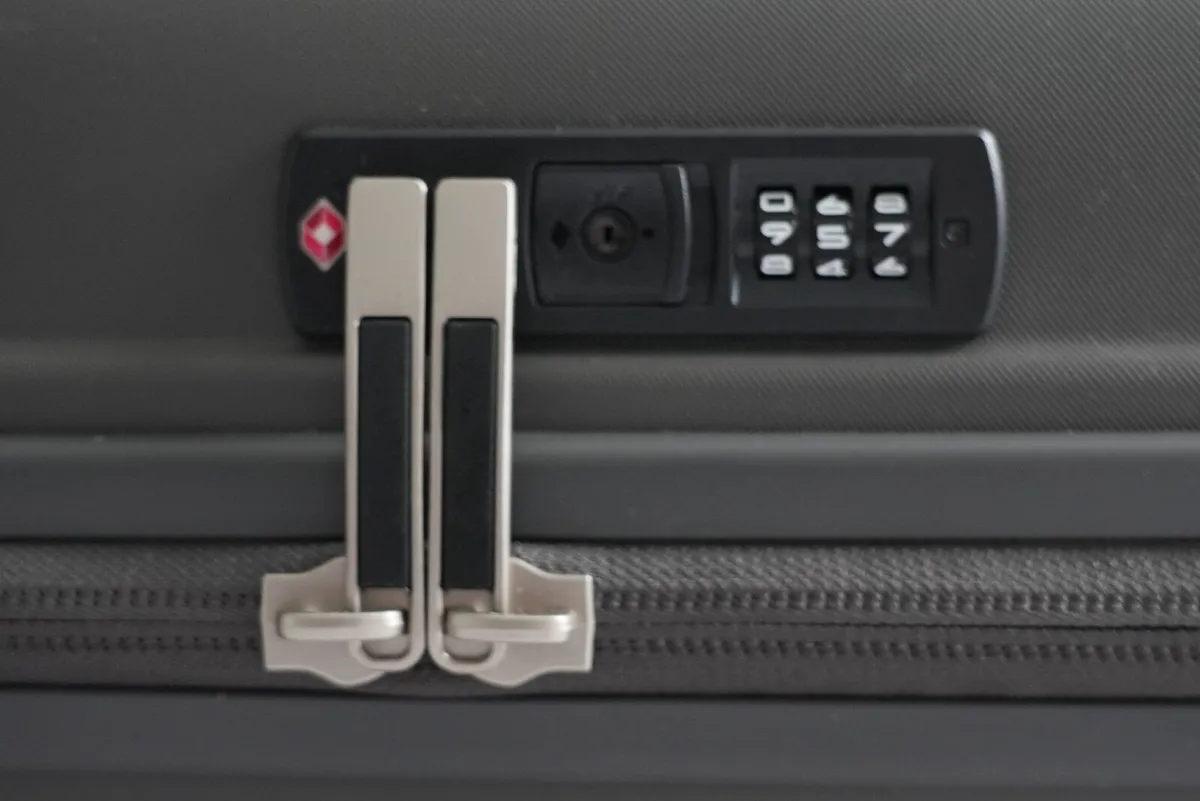 Tripp Travel Dusky Suitcase - Image 4