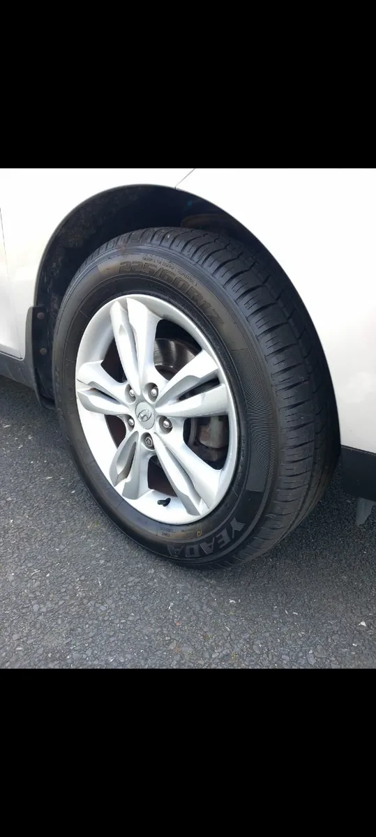 Hyundai ix35 2011 - Image 2