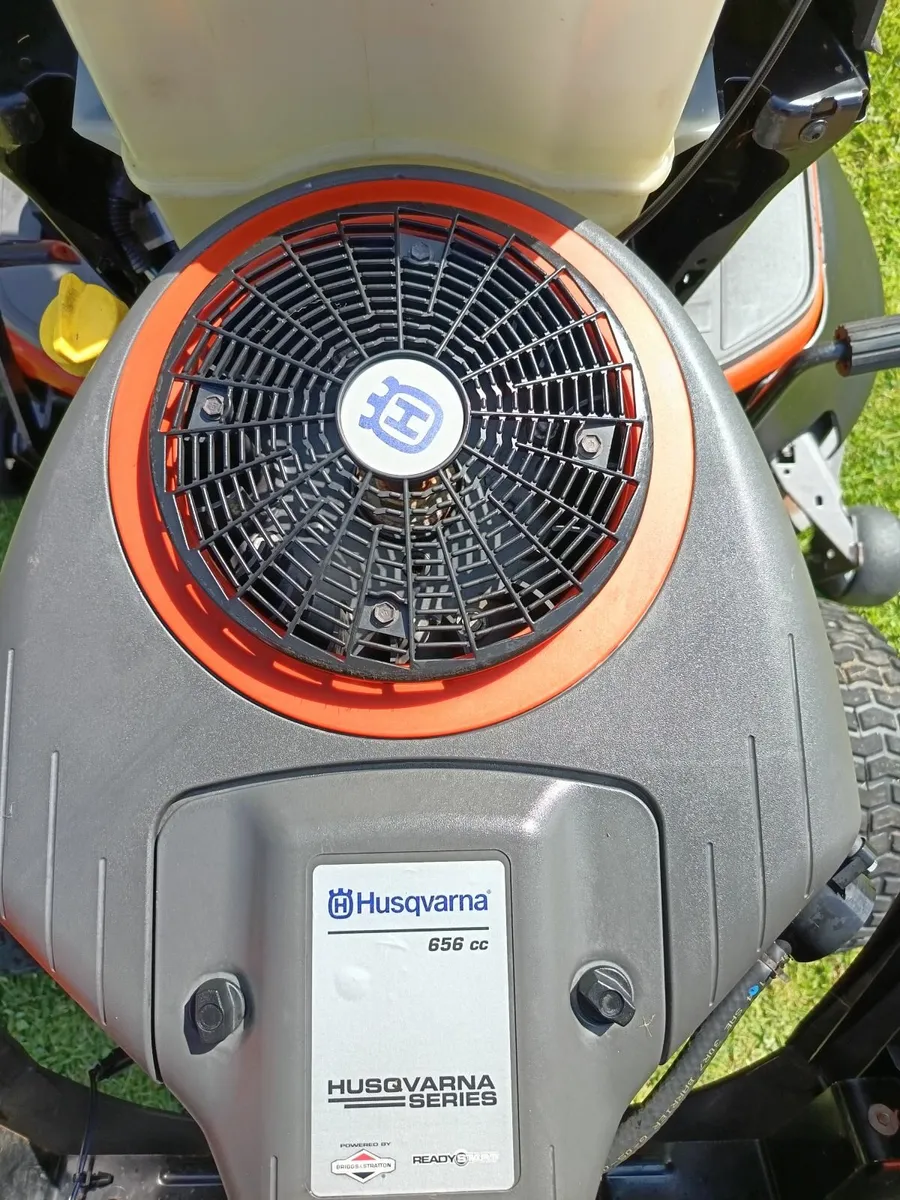 Husqvarna petrol ride on lawnmower - Image 2