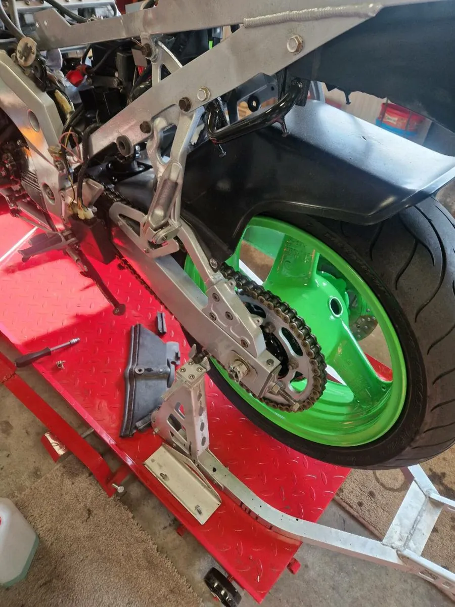 2 x zxr750 - Image 1